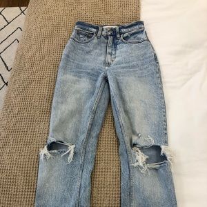 Abercrombie & Fitch 90s ultra high rise straight Jean size 23